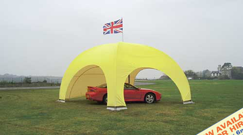 FLAMEPROOF FADEPROOF WATERPROOF WINDPROOF DESIGNED WITH THE BRITISH WEATHER IN MIND LIGHTWEIGHT STRONG PORTABLE STORABLE